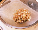 蒸し鶏と切り干し大根の梅しそおかか作り方4写真