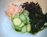 わかめとカニカマ春雨の酢の物作り方1写真
