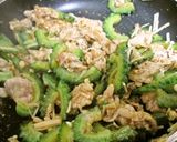 手軽に☆豚肉とゴーヤの焼き肉のたれ炒め作り方7写真
