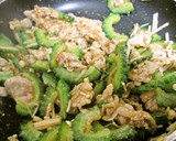 手軽に☆豚肉とゴーヤの焼き肉のたれ炒め作り方7写真