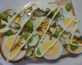 茹で卵×酢漬玉葱の塩昆布バジルトースト作り方5写真