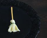 ハロウィン　魔女のホウキ　簡単おつまみ作り方4写真