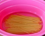 レンジで！きのことベーコンの秋色パスタ作り方1写真