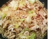 簡単！豚肉とキャベツのサッと煮☆作り方3写真