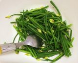 簡単 花ニラ（芽ニラ）のユッケ作り方9写真