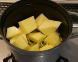 STAUBで油少!じゃが&たこアヒージョ作り方3写真