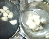 里芋と油揚げの煮物作り方4写真
