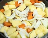 フライパンで作る簡単ひき肉の肉じゃが作り方3写真