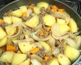 フライパンで作る簡単ひき肉の肉じゃが作り方8写真