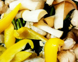 鶏肉と茸のオイスターソース炒め作り方4写真