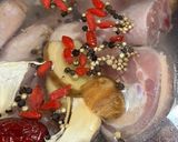 鶏の滋養/薬膳スープ　　鶏肉骨茶作り方4写真