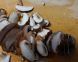 もやしと椎茸 キュウリのワサビ醤油和え！作り方3写真