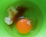 誰でも出来る!卵1個で、甘め卵焼き⭐作り方1写真