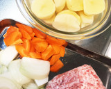 簡単もう1品！豚そぼろ煮風肉じゃが作り方2写真