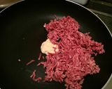 【やみつき】小松菜とひき肉のオイマヨ炒め作り方1写真