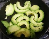焼きアボカド★ナッツ&ハニー添え♪作り方5写真