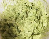 鶏もも肉の塩焼き☆アボカドタルタルソース作り方3写真