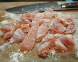 じゃがいもと鶏肉のガーリック醤油炒め♪作り方2写真