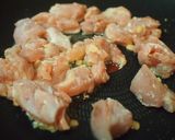 じゃがいもと鶏肉のガーリック醤油炒め♪作り方6写真