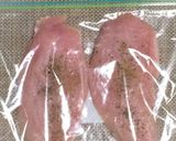 バジルとレモン汁で下味✨鶏むね肉冷凍保存作り方1写真