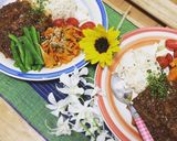 茹で野菜と一緒に食べる濃い目ハヤシライス作り方4写真