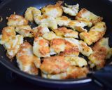 簡単☆鶏むね肉のチーズピカタ作り方1写真
