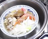 具材たっぷり贅沢な豚骨スープ麺作り方3写真