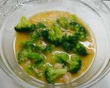 レンジで簡単！ふわふわカニ玉ブロッコリー作り方1写真