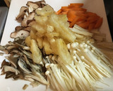 ごま油香る♡塩鮭とキノコの炊き込みご飯作り方1写真