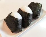 おばあちゃんの筋子の大葉包みおにぎり☆作り方3写真