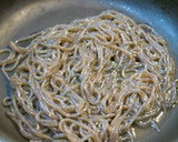 お弁当に☆こんにゃくとちくわの鰹節炒め作り方3写真