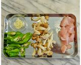 ササミとしし唐としめじのペペロンチーノ♪作り方1写真