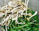 干しエビと豆苗の炒め物作り方3写真