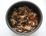 季節の旬　きのこの炊き込みご飯作り方3写真