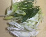 鳥ひき肉とあさりの卵とじ作り方1写真
