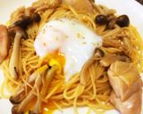 簡単秋味♡鶏肉ときのこの醤油バターパスタ作り方7写真