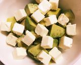 アボカドとクリームチーズのわさび醤油和え作り方3写真