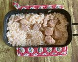 鍋の素＆やき豚缶詰で1合炊き込みご飯 1作り方4写真