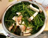 キノコと牛挽肉のガーリックバター炒め作り方1写真