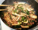 キノコと牛挽肉のガーリックバター炒め作り方7写真