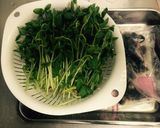 しじみと豆苗のにんにくスープ作り方1写真