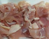 とろとろ鶏肉とトマトのチーズオムレツ作り方3写真