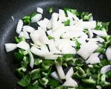 とろとろ鶏肉とトマトのチーズオムレツ作り方8写真