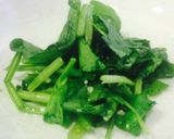 朝食に♪サラダほうれん草の塩麹和え作り方1写真