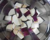 さつま芋とベーコンのマヨカレー炒め作り方1写真