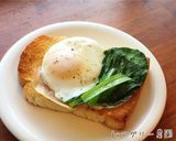 毎日朝食に♪小松菜ハムエッグトースト☆作り方5写真