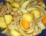 ほっこり わが家の肉じゃが～(*´`๓)作り方6写真