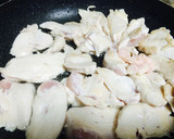 塩だけで旨い♡ムネ肉の塩スダチ炒め作り方2写真