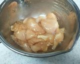 鶏むね肉となすのバターしょうゆ炒め作り方1写真