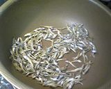 カルシウムたっぷり小魚入り焼きそば作り方2写真